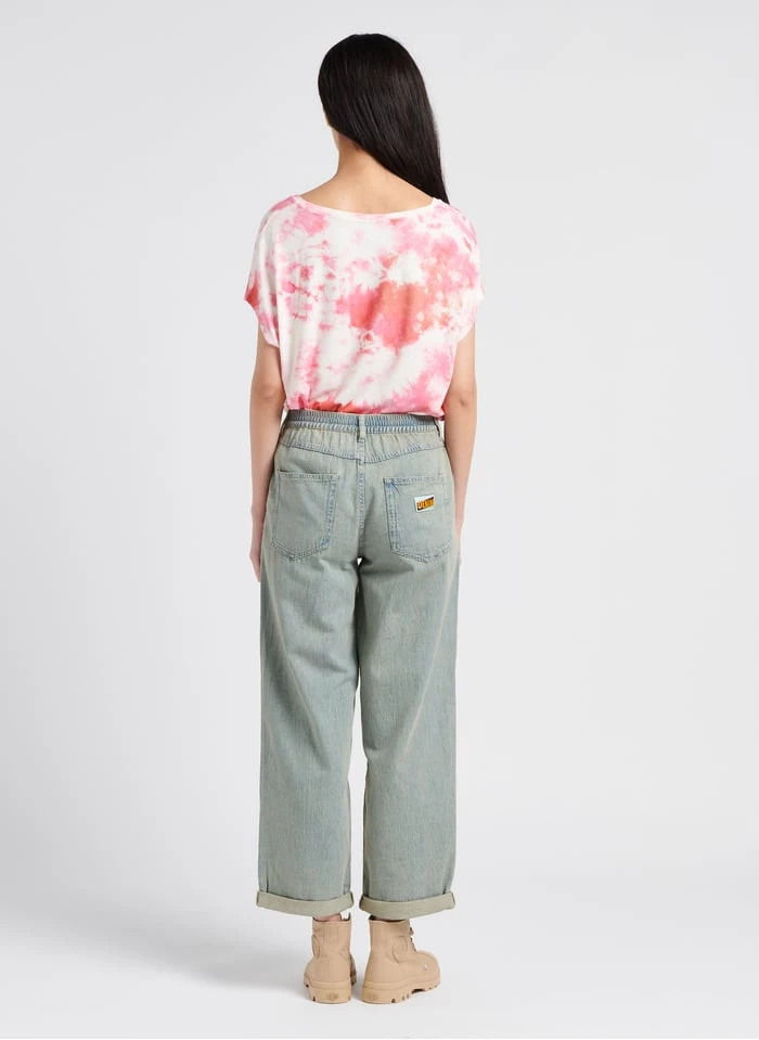 T-shirt Met V-hals En Print | Roze - Image 5