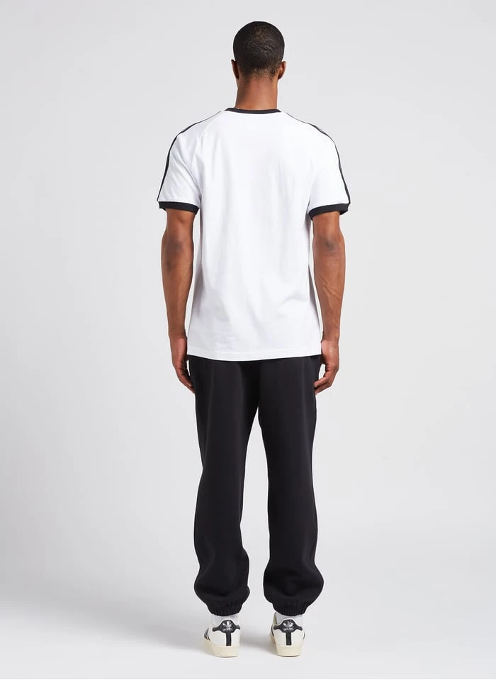ADIDAS Regular-fit, Katoenen T-shirt Met Ronde Hals En Borduursel | Wit - Image 4