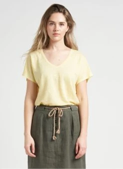 ONE STEP Uitlopend, Linnen T-shirt Met V-hals | Geel