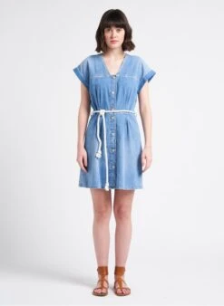 LE TEMPS DES CERISES EOURRES - Korte, Rechte Jurk Van Spijkerstof Uit Verwassen Katoen | Blauw