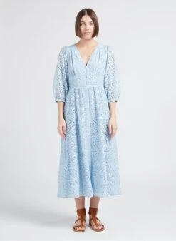MAISON 123 GEORDIE - Halflange, Katoenen Jurk Met V-hals En Ajour | Blauw